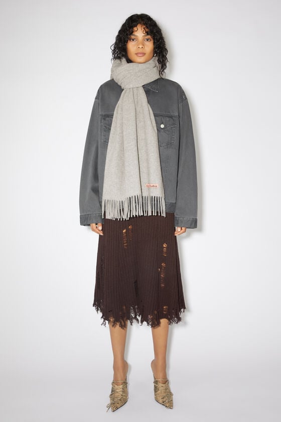 Acne Studios Oversized-Wollschal mit Fransen Begrenztes Angebot