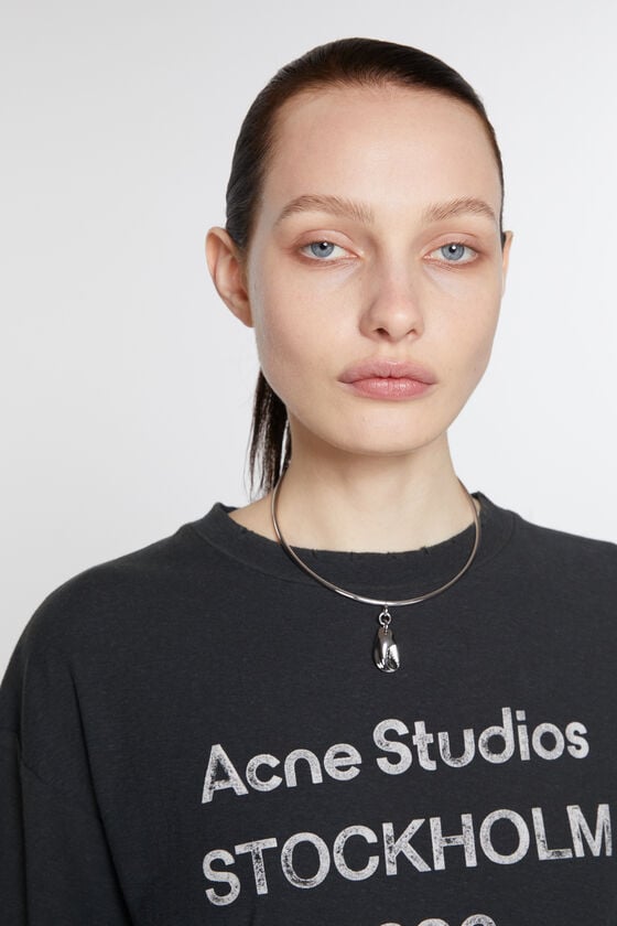 Acne Studios Halskette mit Anhänger Laufsteg-Show Cyber Monday
