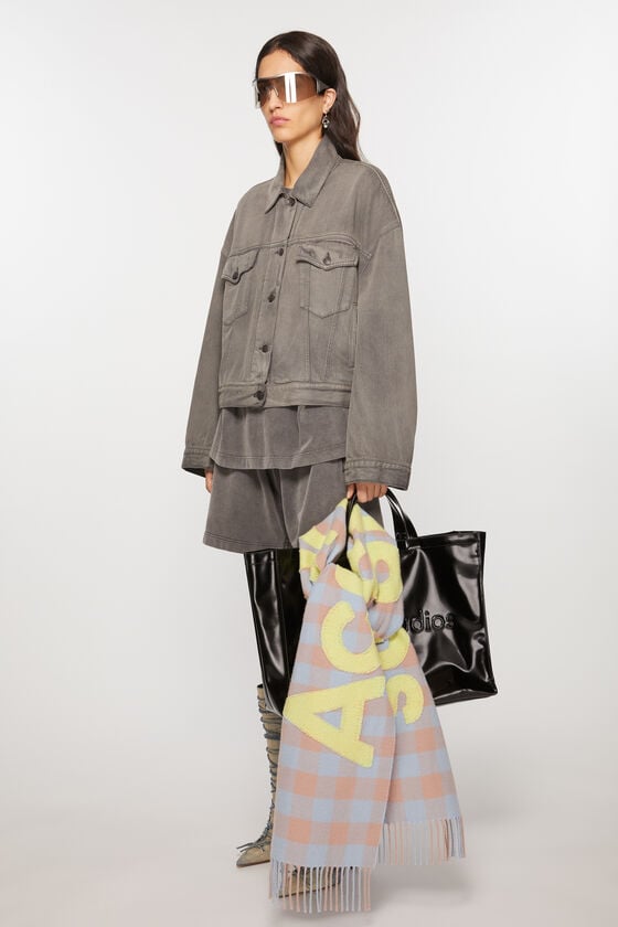Acne Studios Karierter Schal mit Logo Super Sparpreis