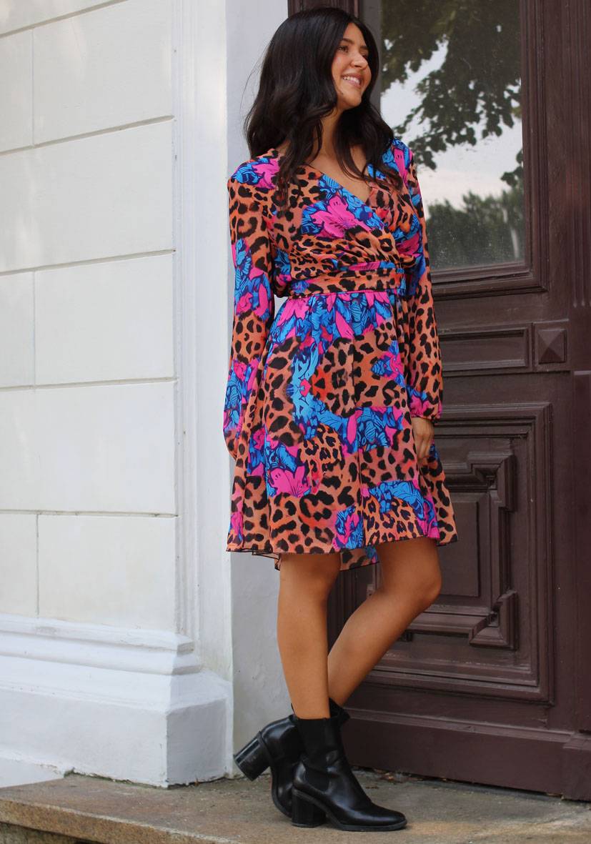 Miss Goodlife Dress Colorful Leo Short Sonderangebot der Fabrik
