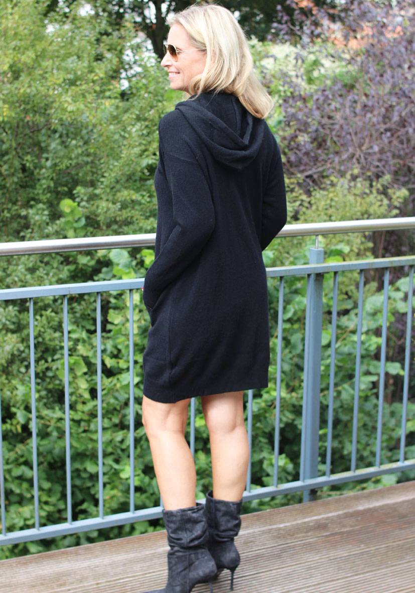 Miss Goodlife Dress Knitted Hoodie Pockets – black Schlussverkauf
