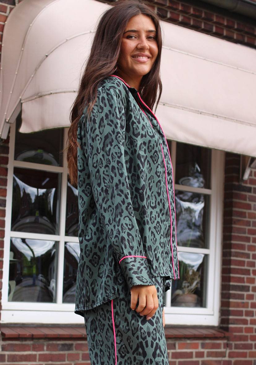 Miss Goodlife Bluse Leo Love – green Saisonschlussverkauf