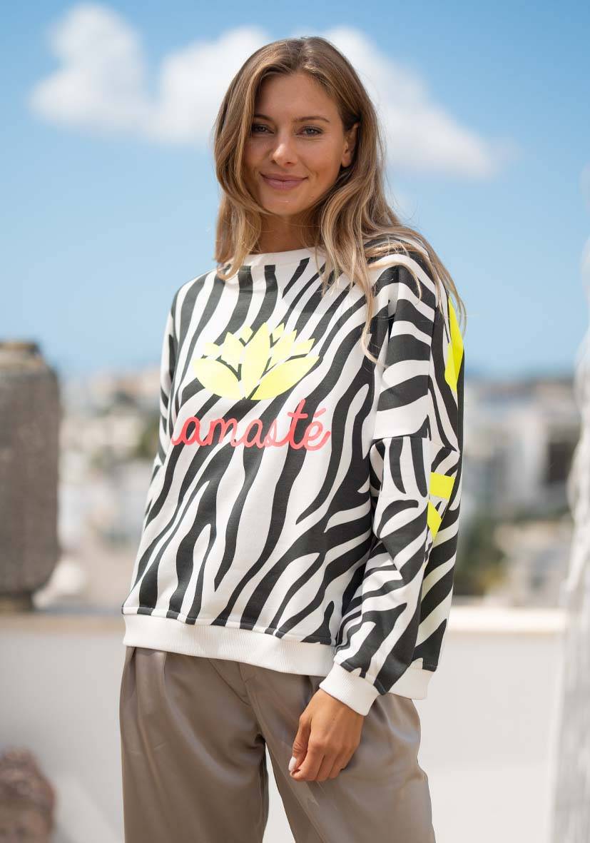 Miss Goodlife Roundneck Double Namasté Zebra Auslauf