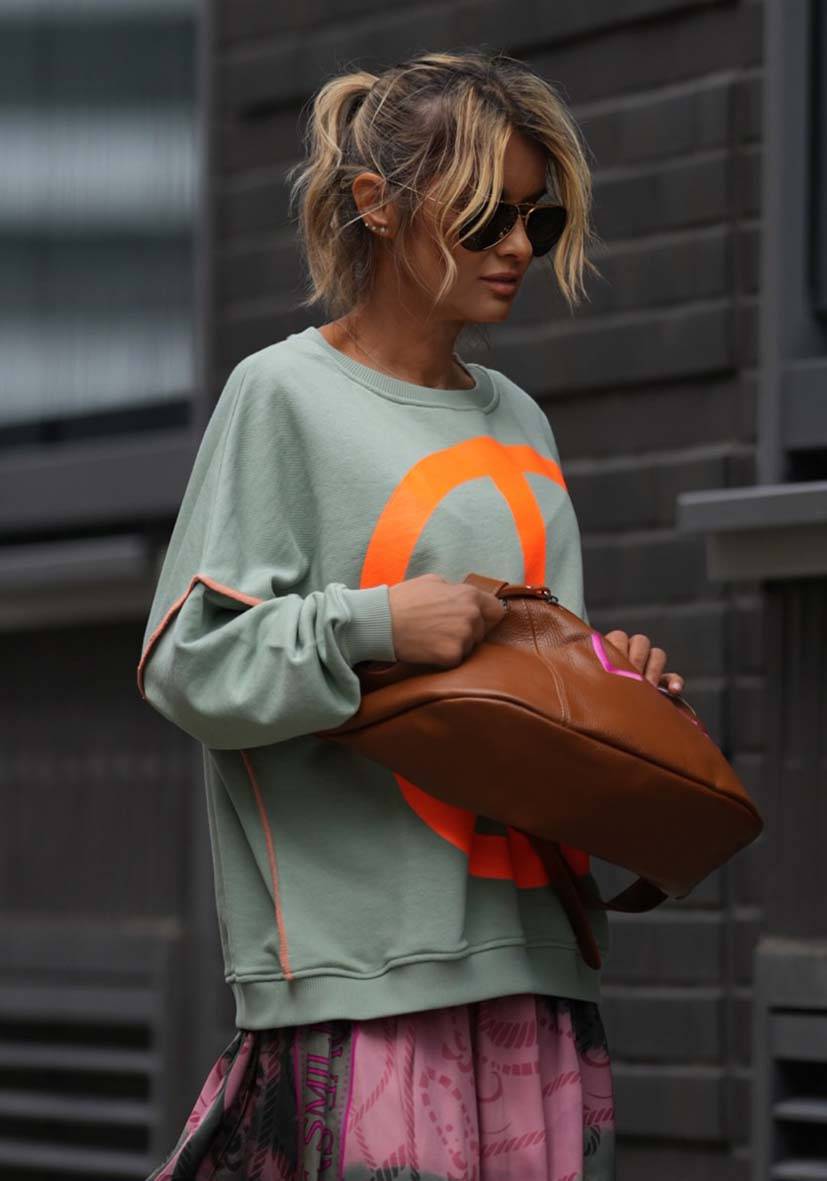 Miss Goodlife Roundneck Peace – almond Günstiger Verkauf