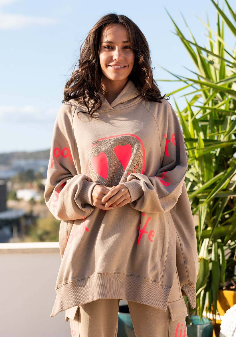 Miss Goodlife Hoodie Goodlife Heartface wide – sand/neonpink Weihnachtsangebot