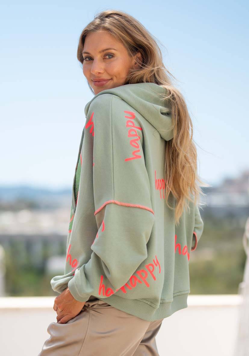 Miss Goodlife Hoodie Happy Heartface Strass – almond Osterangebot