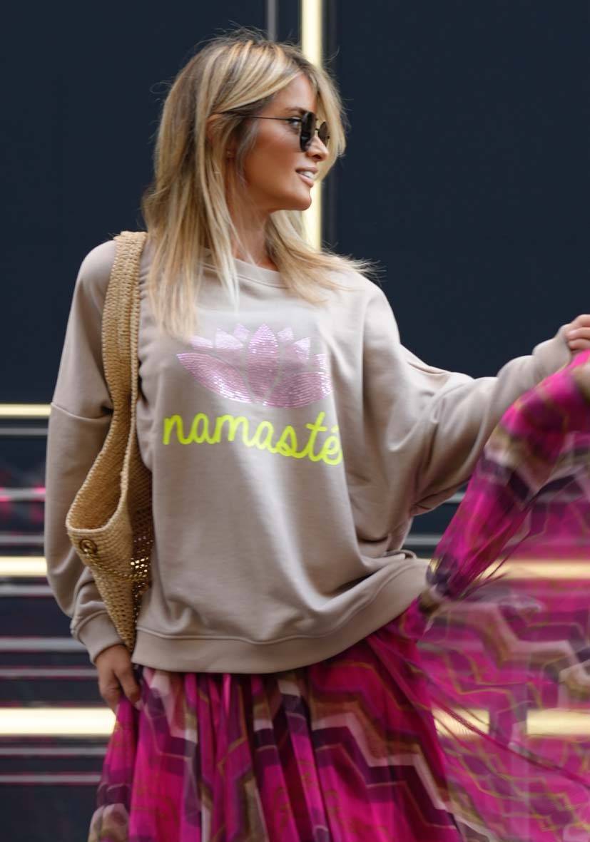 Miss Goodlife Roundneck Double Namasté Strass – sand Black Friday Preise