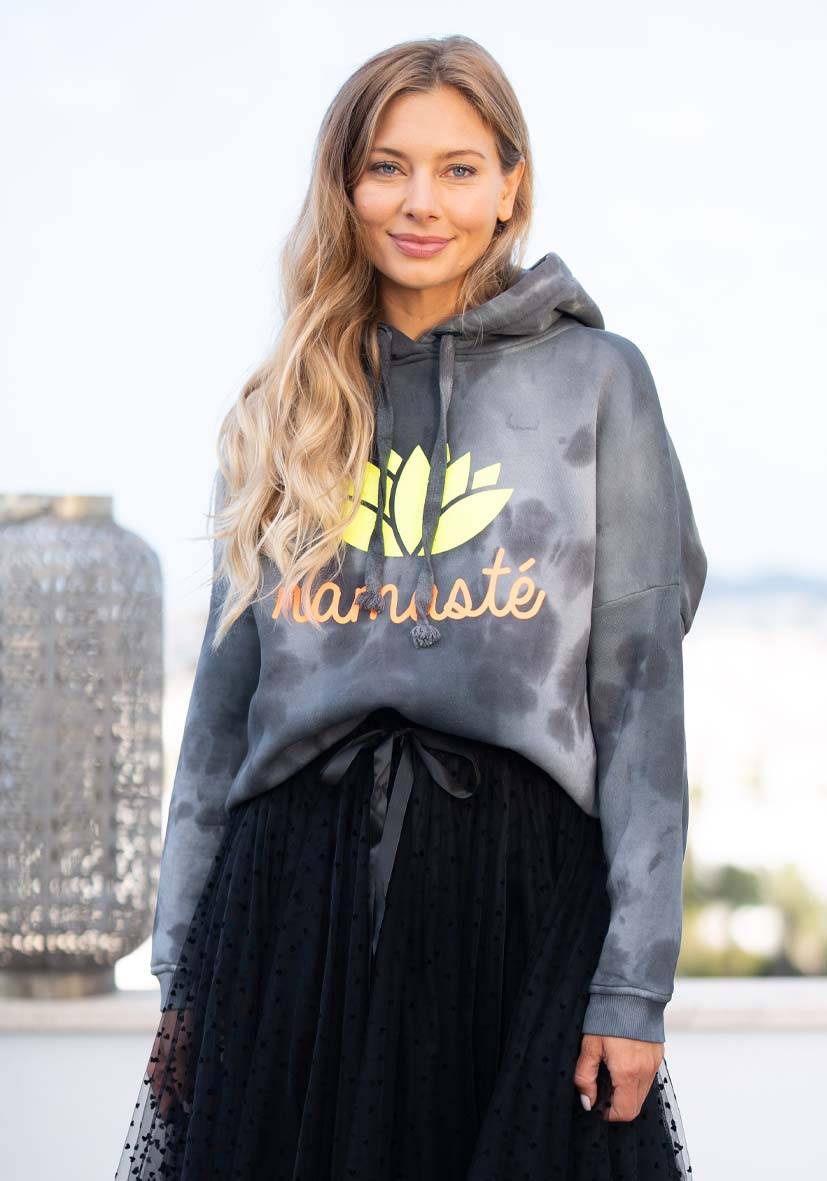 Miss Goodlife Hoodie Namasté Batik! – anthracite Rabatte dieses Monats