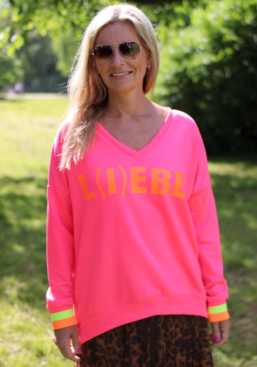 Miss Goodlife V-Neck L(i)ebe Hearts – neonpink Hotsell