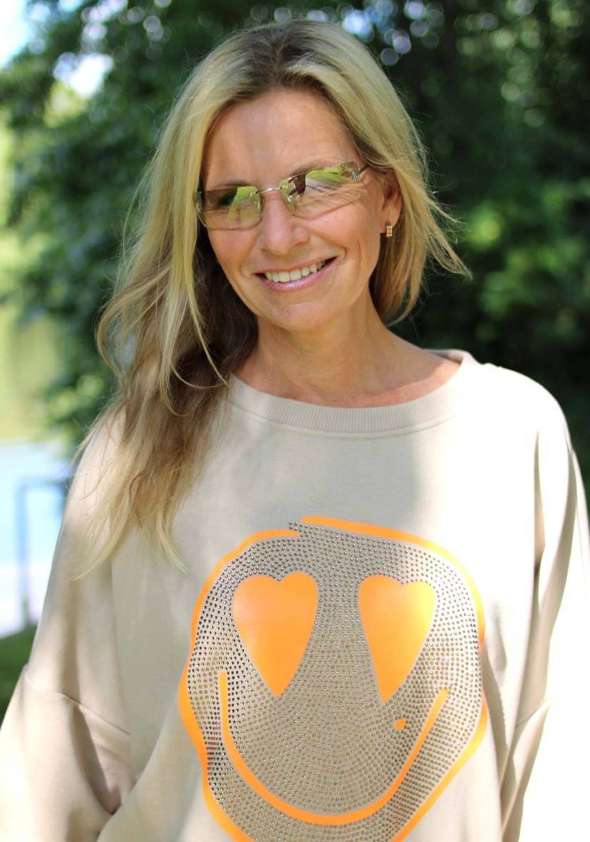 Miss Goodlife Roundneck Famous Heartface Strass – sand Fabrikverkauf