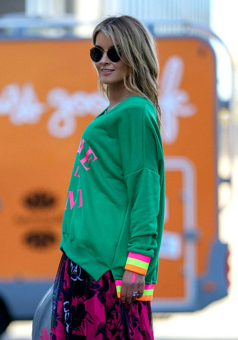 Miss Goodlife V-Neck Crème de la Crème – green/neonpink Vatertagsangebot