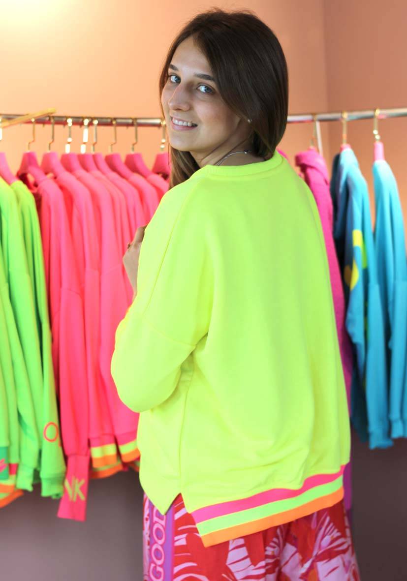Miss Goodlife V-Neck L(i)ebe Glitter – neonyellow Exklusive Angebote