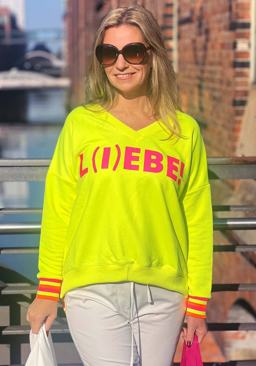 Miss Goodlife V-Neck Liebe – neonyellow Tägliche Deals