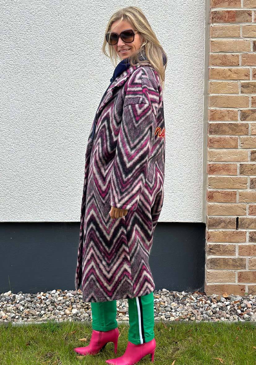 Miss Goodlife Mantel Namasté Zig Zag – black/berry/sand Tiefpreis