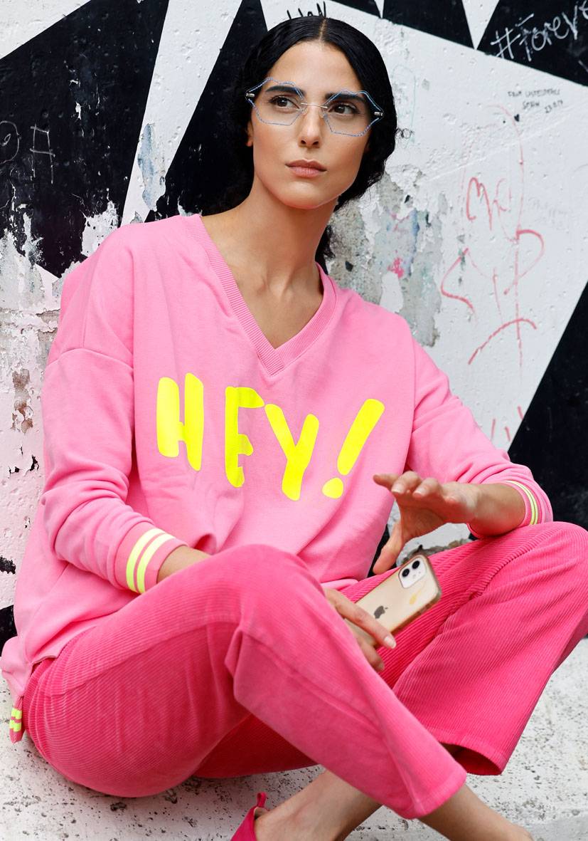 Miss Goodlife V-Neck Hey – pink/neonyelllow Kostenlose Rückgabe