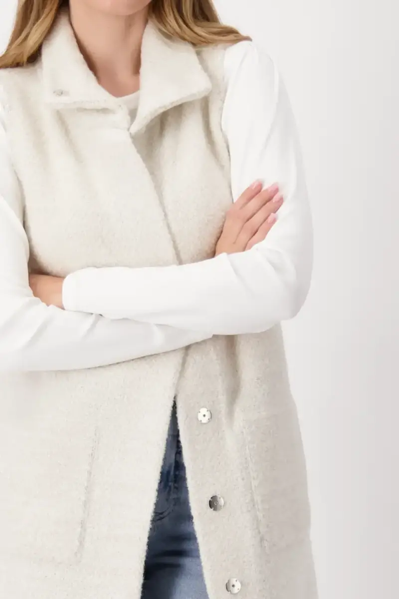 Monari Strickweste mit Lurex Exklusivangebot