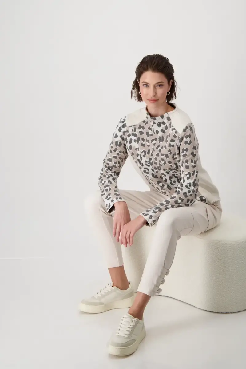 Monari Pullover mit Leomuster