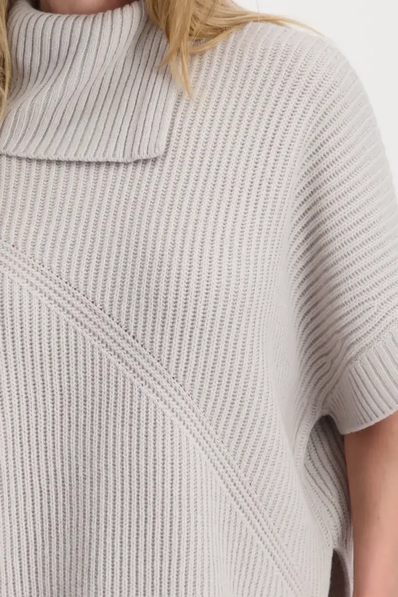 Monari Poncho Pullover Wochenangebot