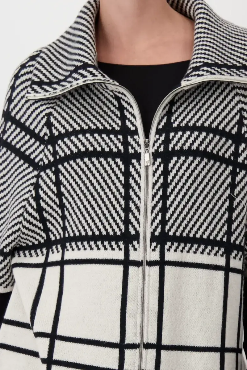 Monari Strickcape Karo Schlussverkauf