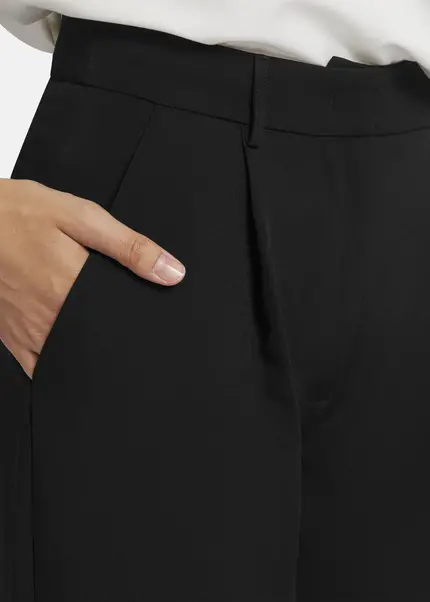 Nicowa Wide Leg Twill Pants - VINIWIA in BLACKarticle number NC9A24003019E-002 Sonderangebot