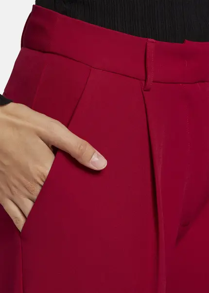 Nicowa Wide Leg Twill Pants - VINIWIA in REDarticle number NC9A24002014E-014 Rabatt