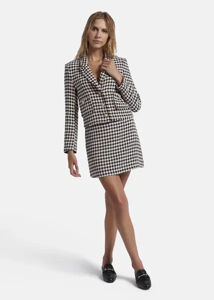 Nicowa Cropped blazer made of bouclé BAGIWO in BLACK MULTICOLORarticle number NC8A22505019E-002 Fabrikverkauf
