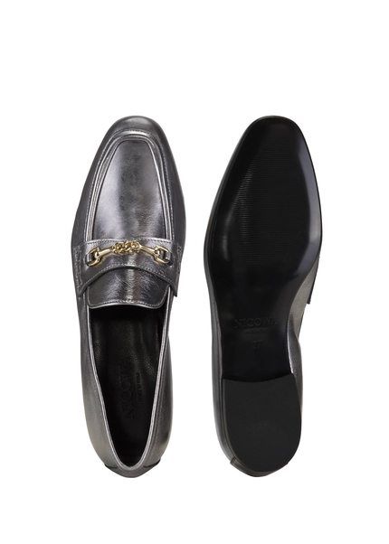 Nicowa Classic loafer with metal application MOCASO in SILVERarticle number NC8A21503031E-088 Muttertagsangebot