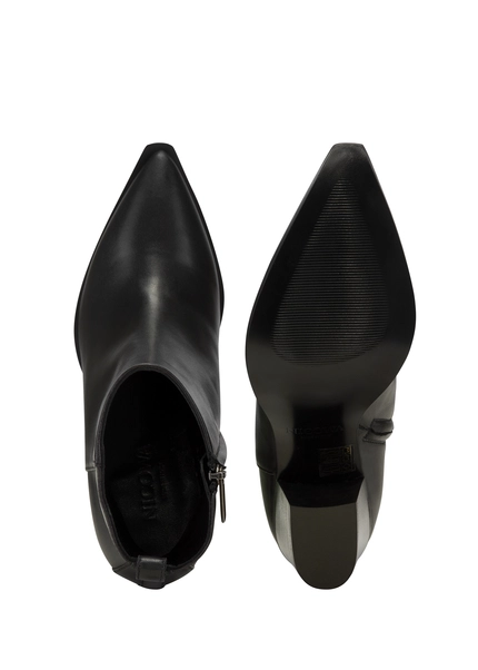Nicowa Plain ankle boots PIAWOLO in BLACKarticle number NC8A21501019E-002 Bestseller