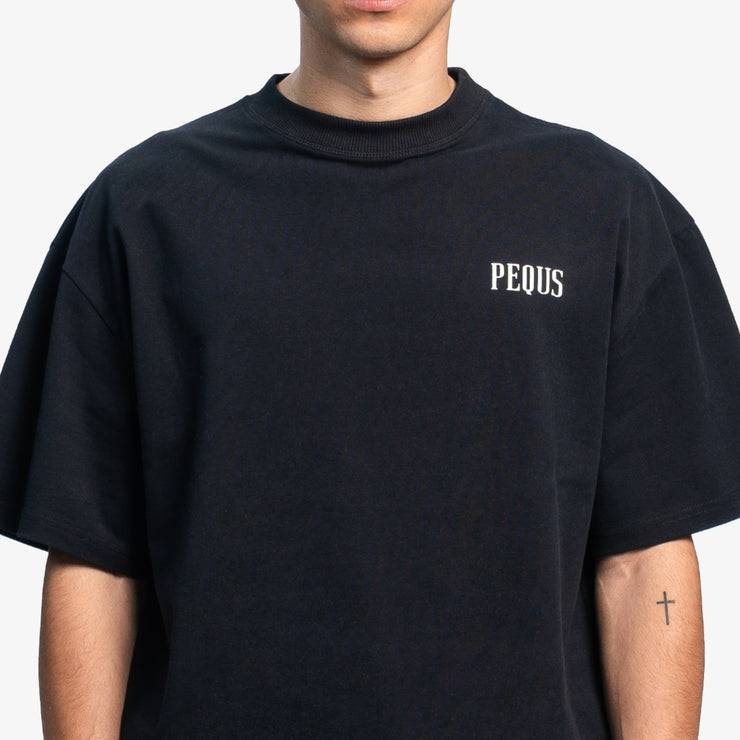 Pequs Chest Logo T-Shirt Blitzangebot