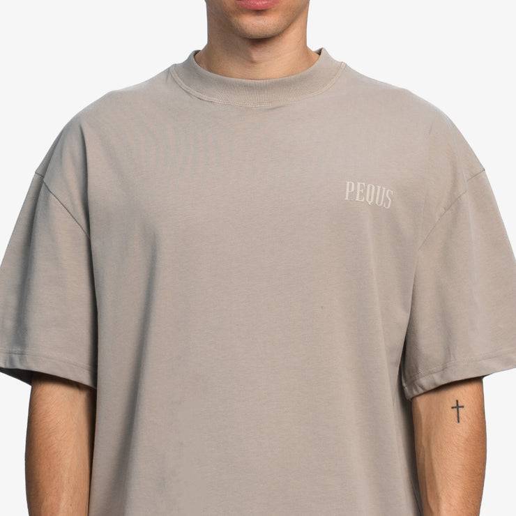 Pequs Chest Logo T-Shirt Sonderangebote