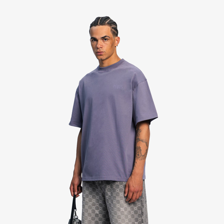 Pequs Chest Logo T-Shirt Nur für heute