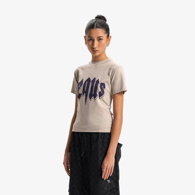 Pequs Fitted Outlined Mythic Logo T-Shirt Limitierter Zeitrabatt