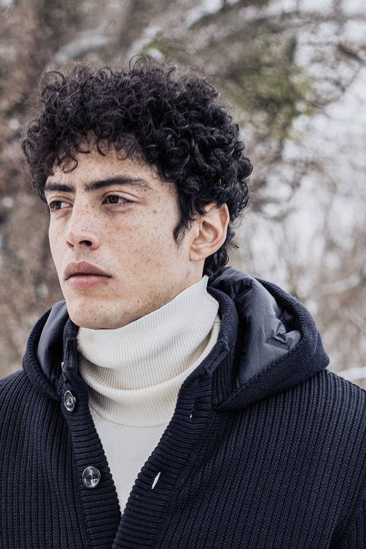 Phil Petter Hybrid-Kapuzenknopfjacke aus Merinowolle und Nylon-Stepp Valentinstagsangebot