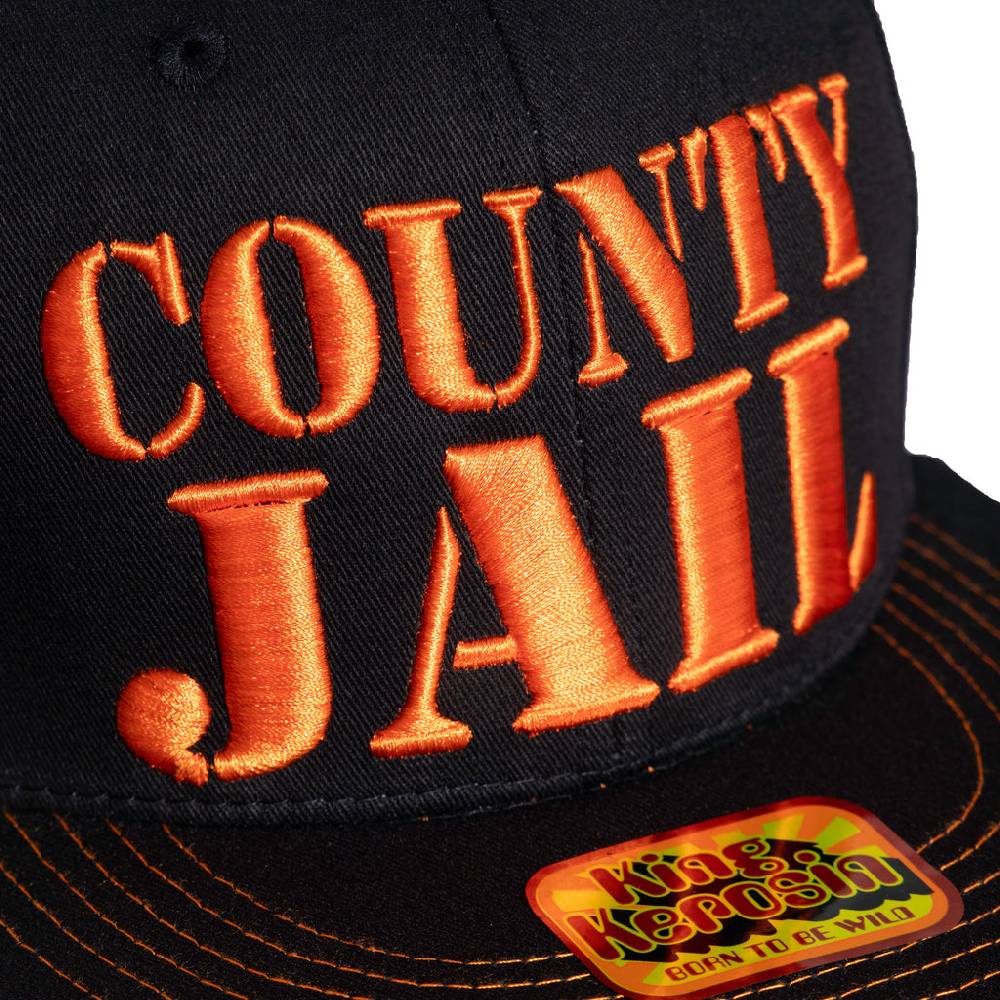Queen Kerosin Flat Brim Cap «County Jail» JETZT KAUFEN