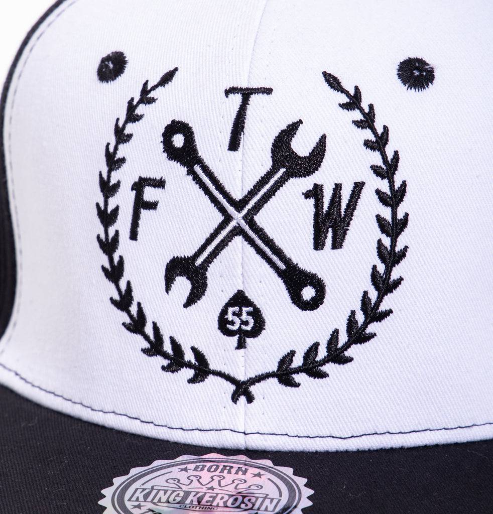Queen Kerosin Snapback Cap mit Print auf der Schirmunterseite Gummizug «FTW» Riesige Ersparnisse