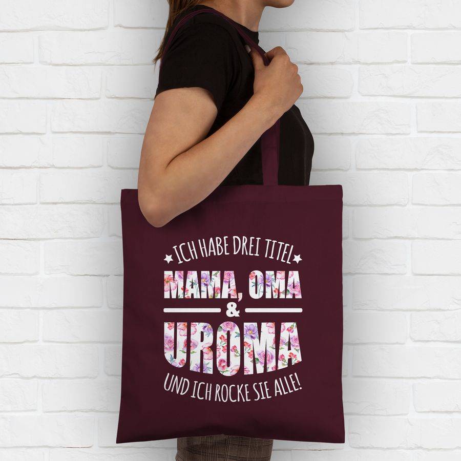 Shirtracer Ich habe drei Titel - Mama, Oma & Uroma und ich rocke sie alle!: T-Shirt Turnbeu Shirtracer Bis zu 60% Rabatt