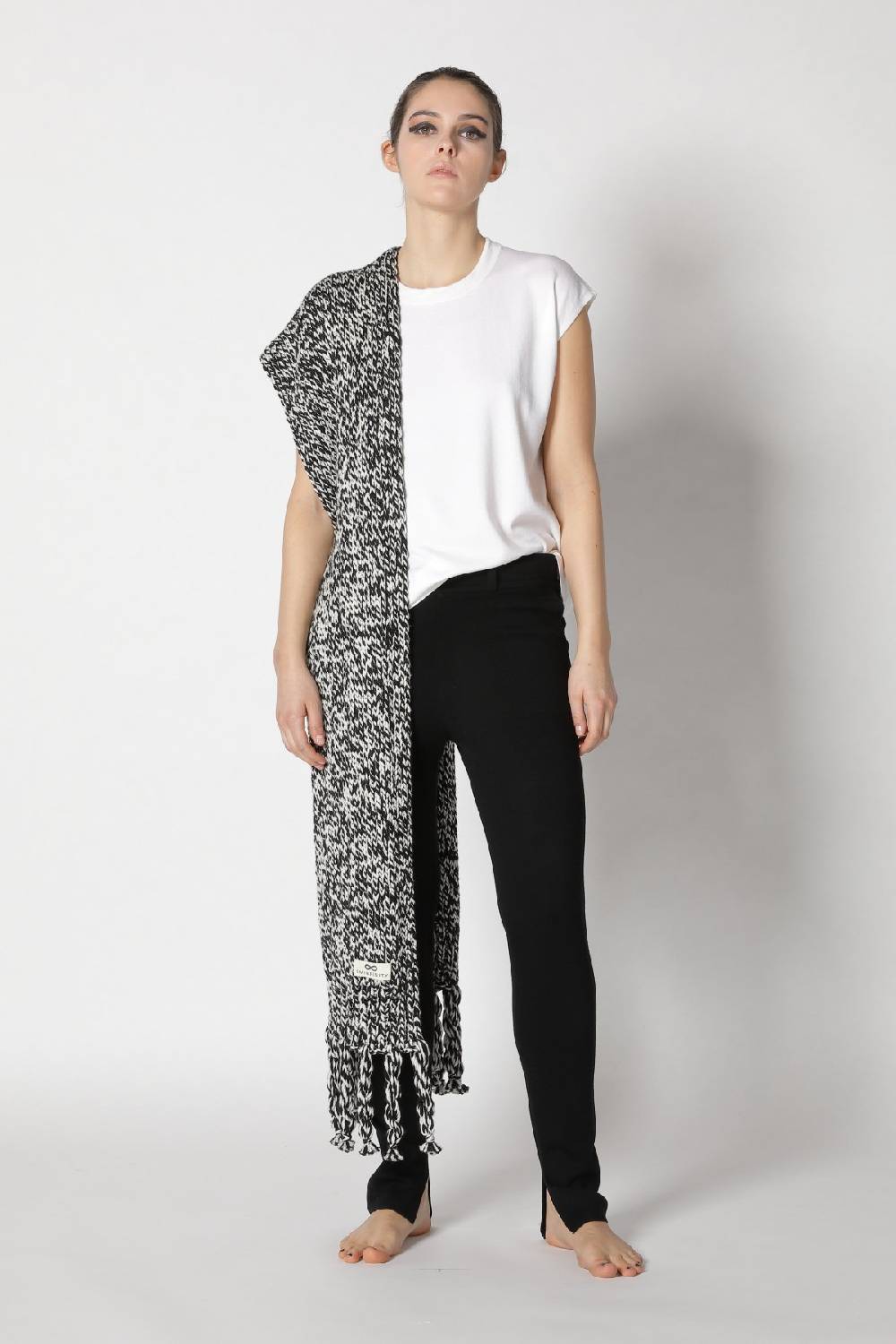 Sminfinity stretchy shell top + milano slim cut pants + contrast mouliné scarf Limitierter Zeitrabatt
