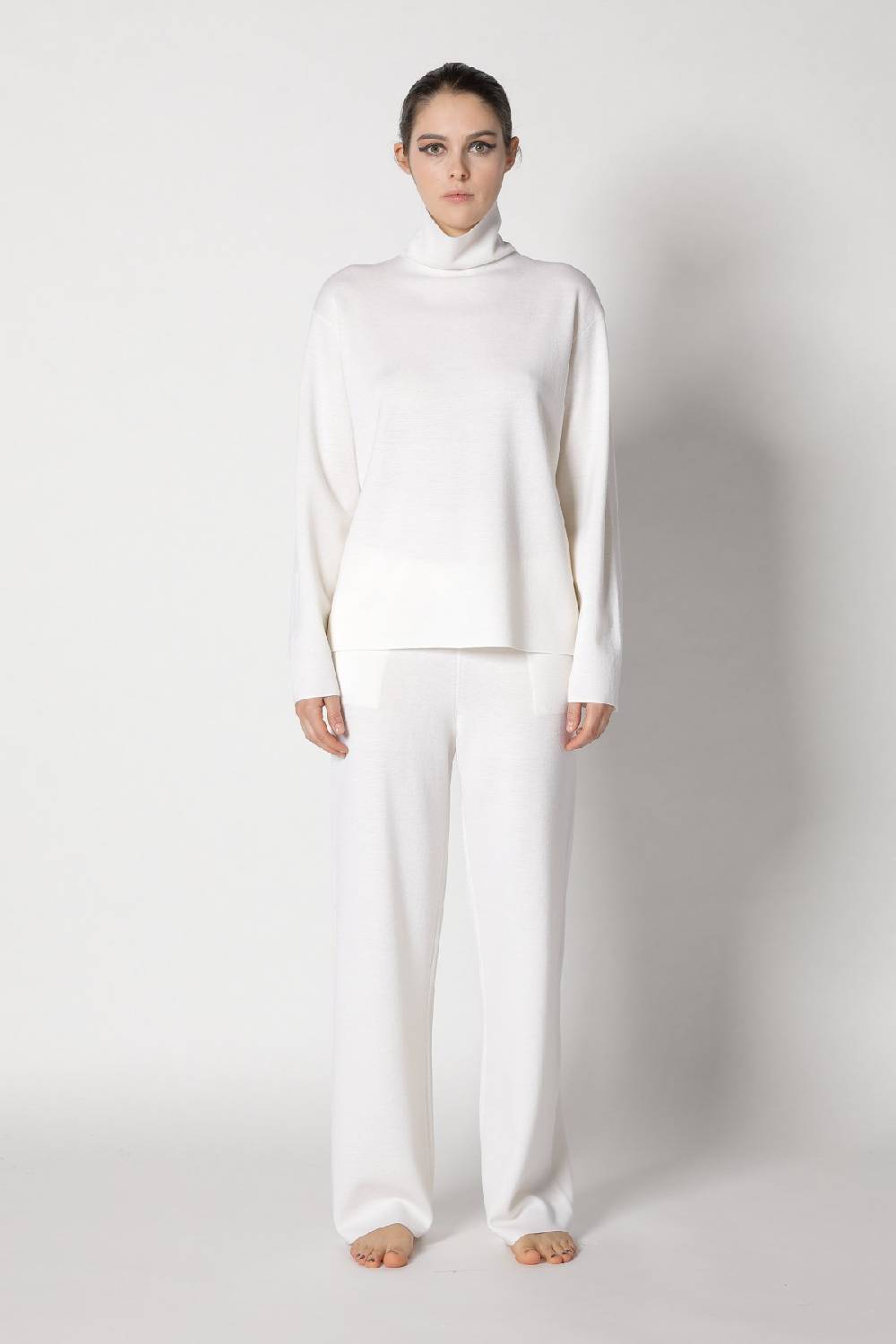 Sminfinity milano turtle jumper + milano slim cut pants Fabrikpreis
