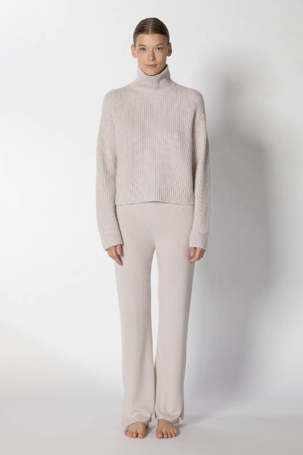 Sminfinity pure icon rib turtle + pure slitted pants Nur für heute