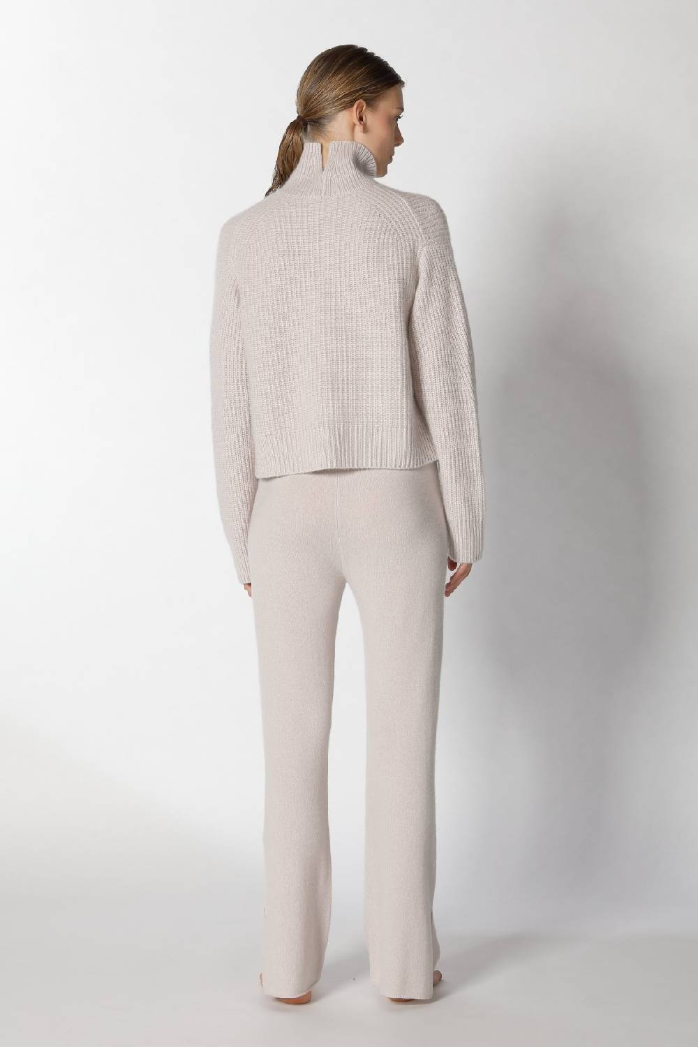 Sminfinity pure icon rib turtle + pure slitted pants Nur für heute