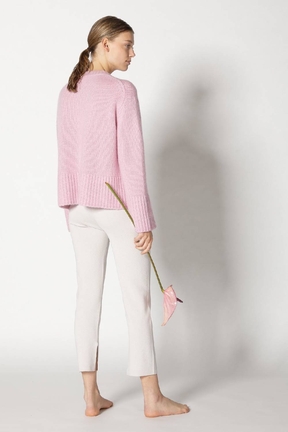 Sminfinity fluffy crew jumper + silky cropped pants zollfrei