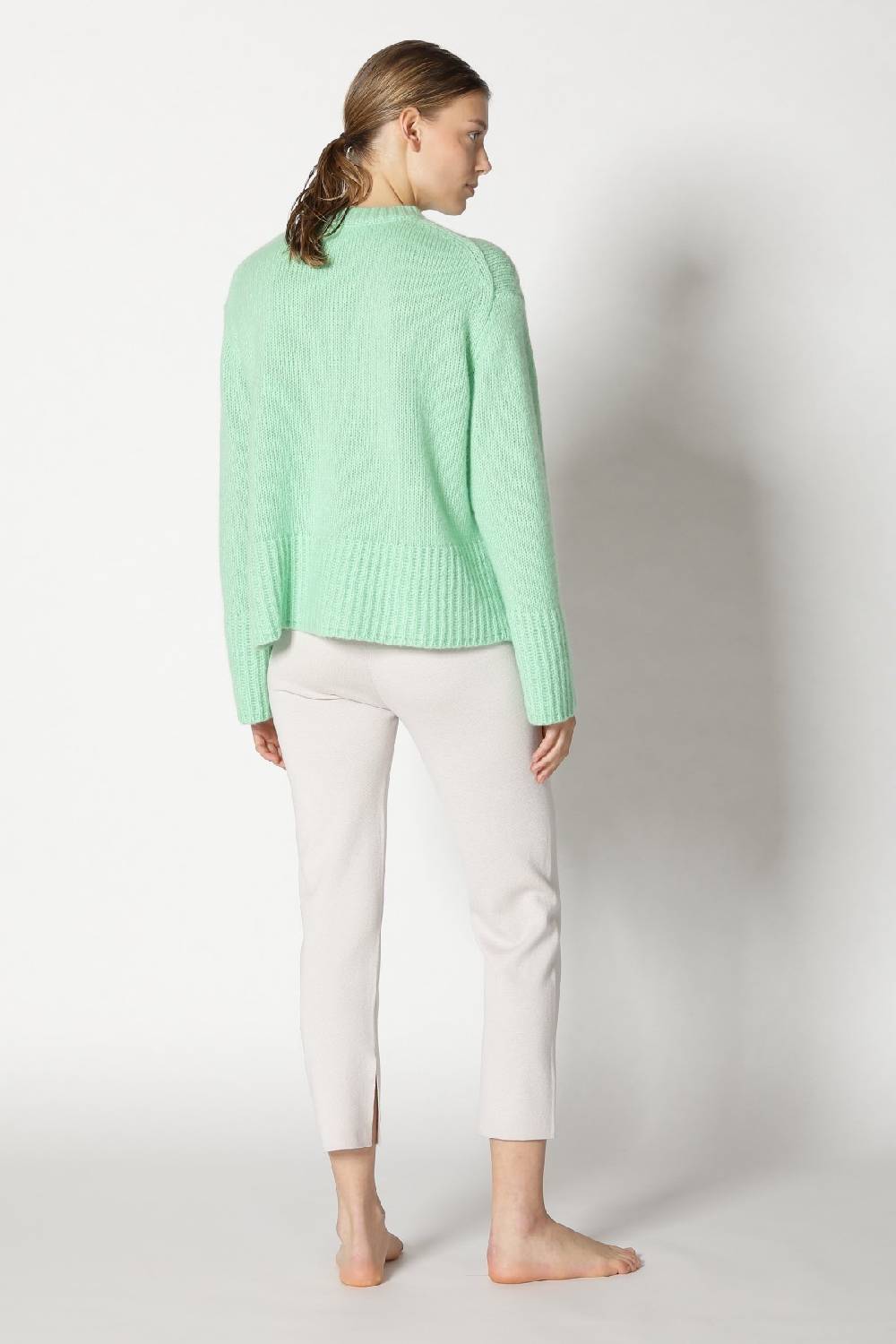 Sminfinity fluffy crew jumper + silky cropped pants Auslauf