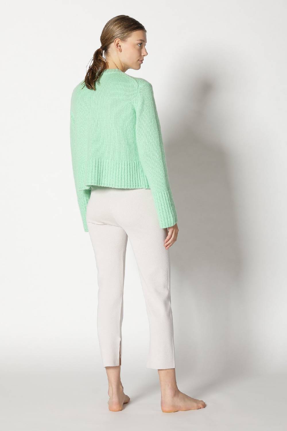 Sminfinity fluffy cropped jacket + silky rib tank top + silky cropped pants Angebote