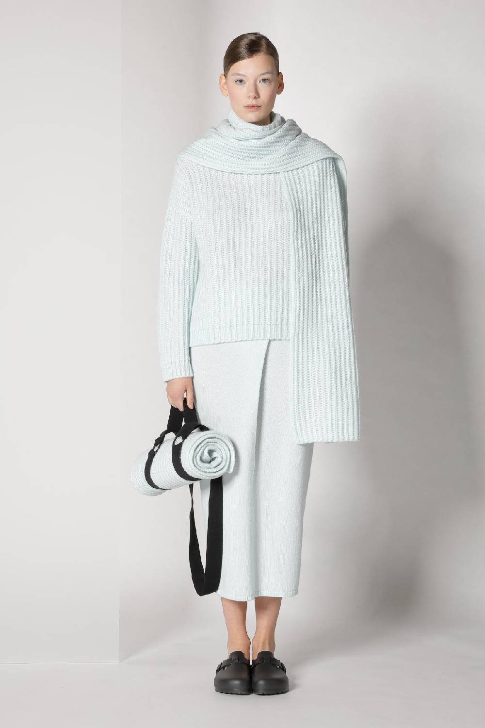 Sminfinity blurry ribbed scarf + blurry ribbed turtleneck + blurry tulip skirt Black Friday