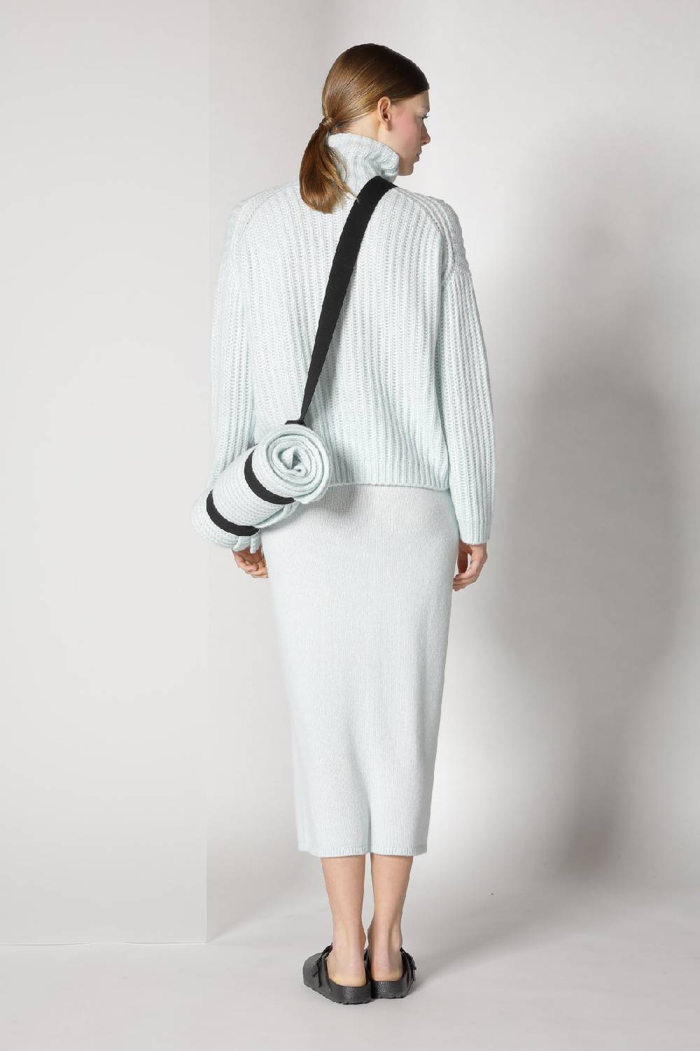 Sminfinity blurry ribbed scarf + blurry ribbed turtleneck + blurry tulip skirt Black Friday