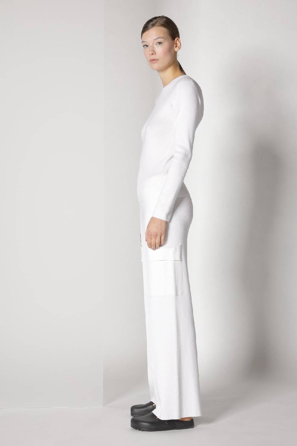 Sminfinity fitted crewneck + cargo bellbottom pants Valentinstagsangebot