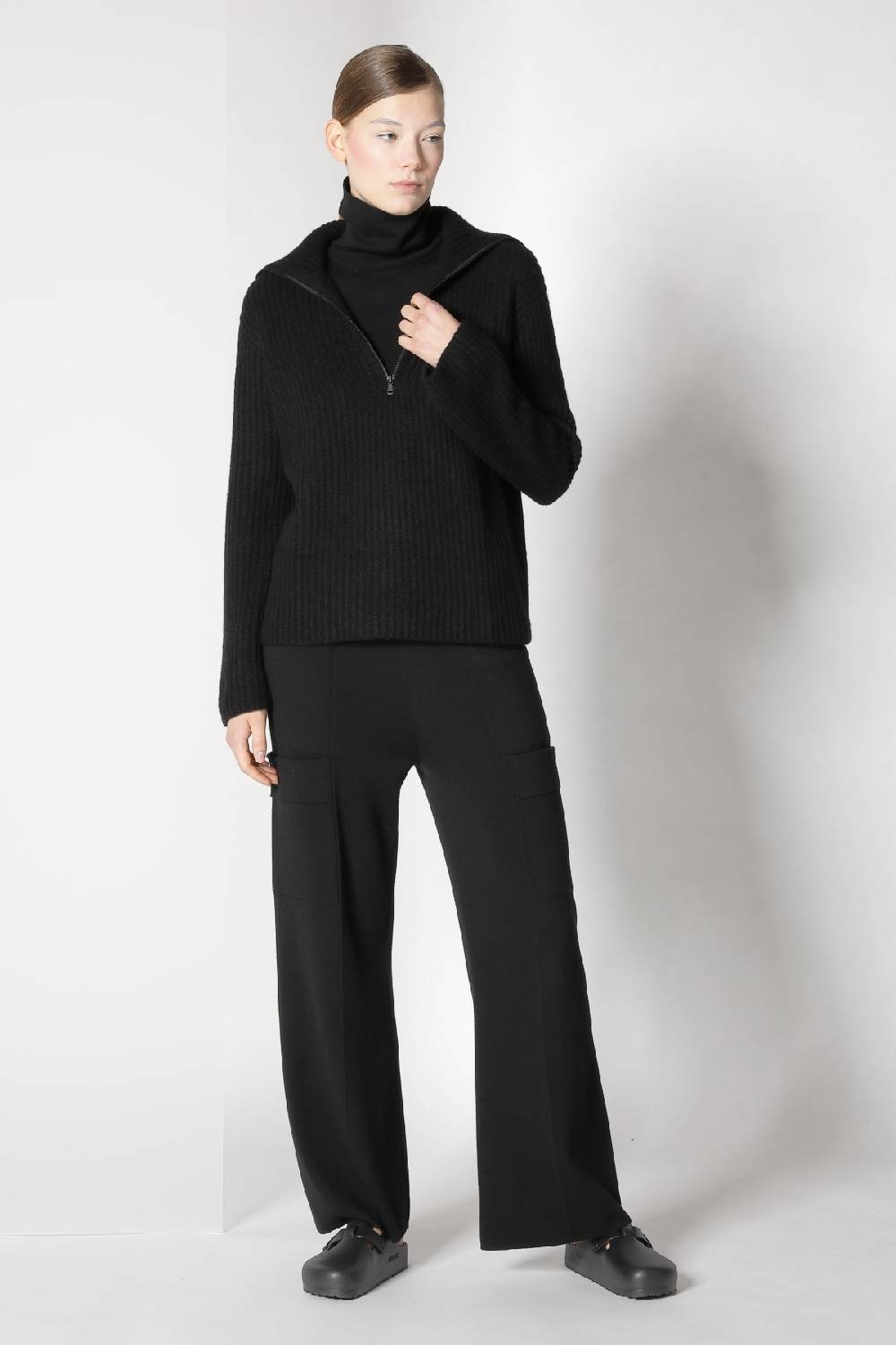 Sminfinity blurry ribbed zip-jumper + fitted turtle top + cargo bellbottom pants Blitzangebot
