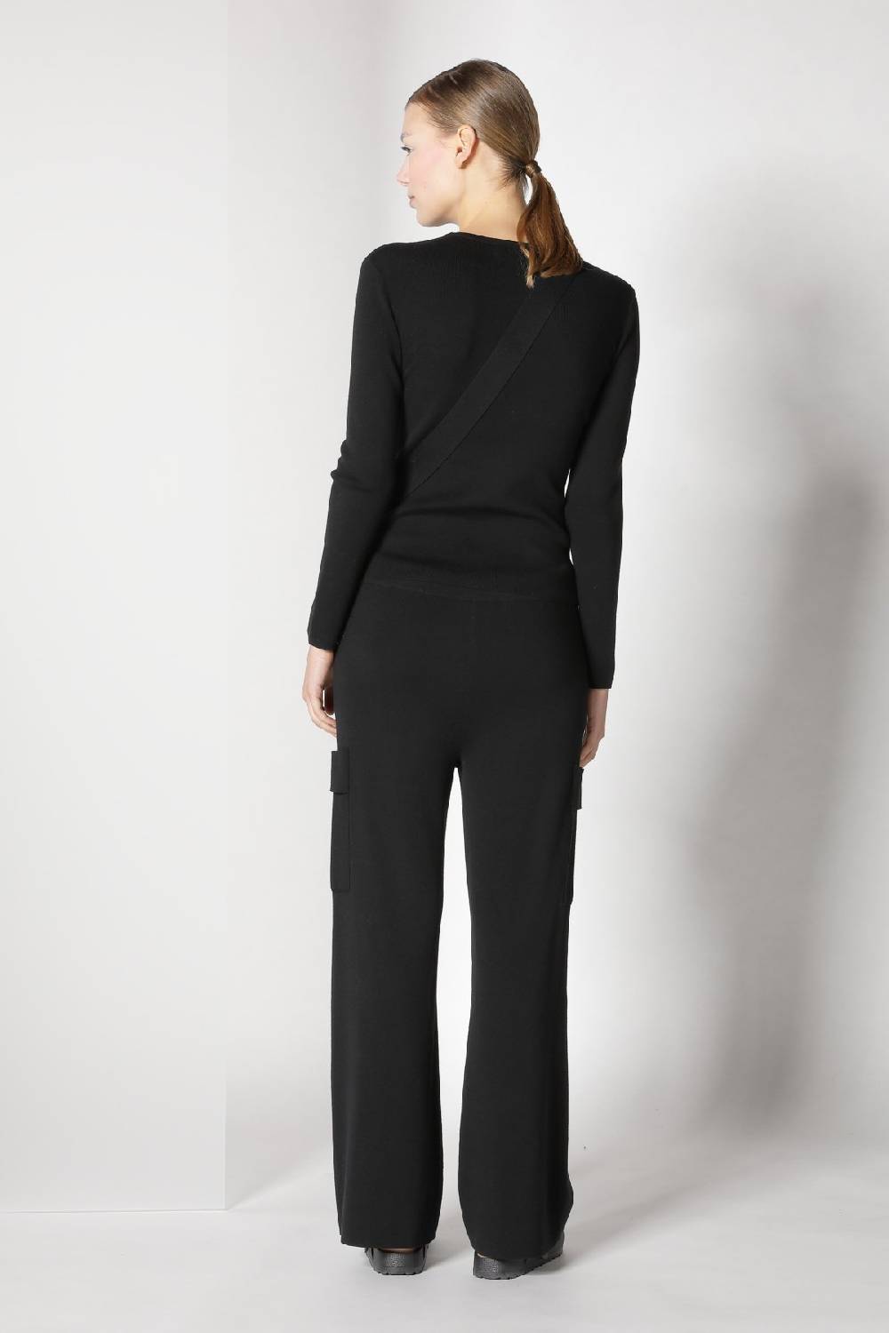 Sminfinity fitted crewneck + cargo bellbottom pants Neuheiten
