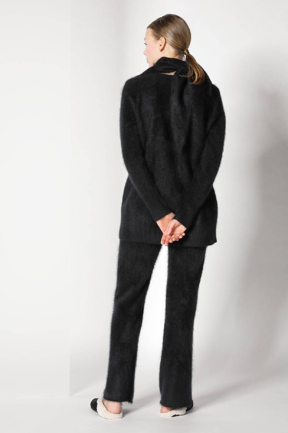 Sminfinity furry small triangle + furry boyfriend jumper + furry pants Wochenangebot