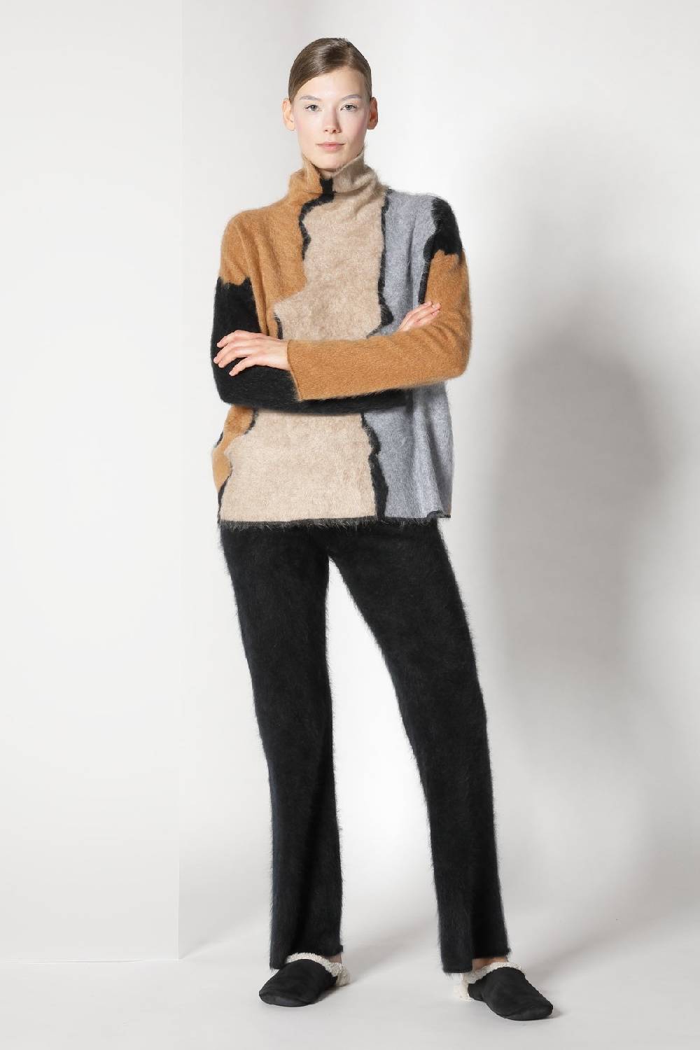 Sminfinity furry bark intarsia + furry pants Kostenlose Rückgabe